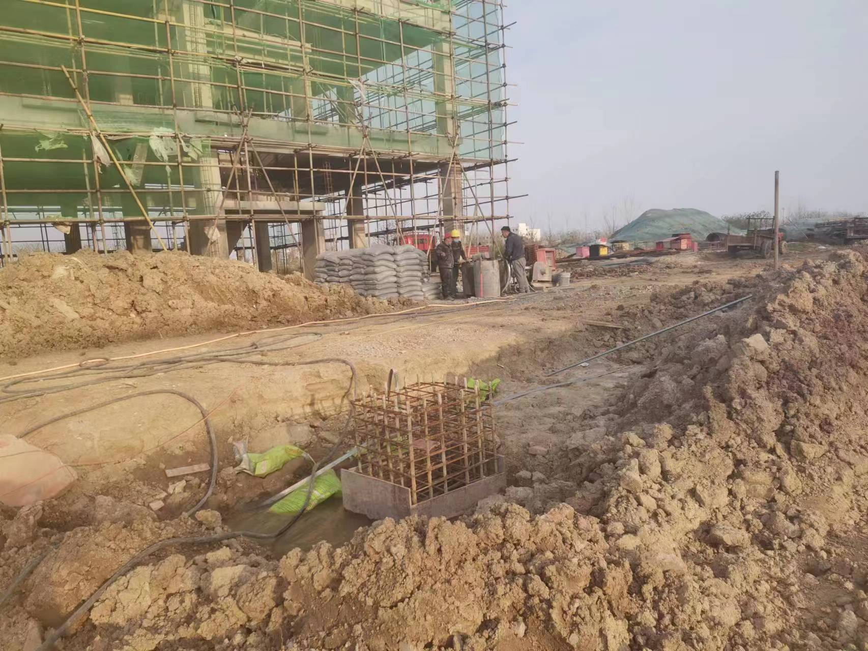 新盈镇当桥梁出现裂缝的时候应该及时加固修补